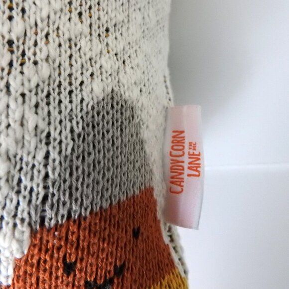 New Candy Corn Lane Jersey Decorative Pillows Candy Corn Design Set 2 Halloween - Picture 6 of 7